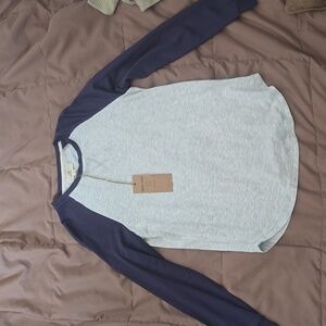 Thread supply XS long sleeve shirt. Grey and blue.